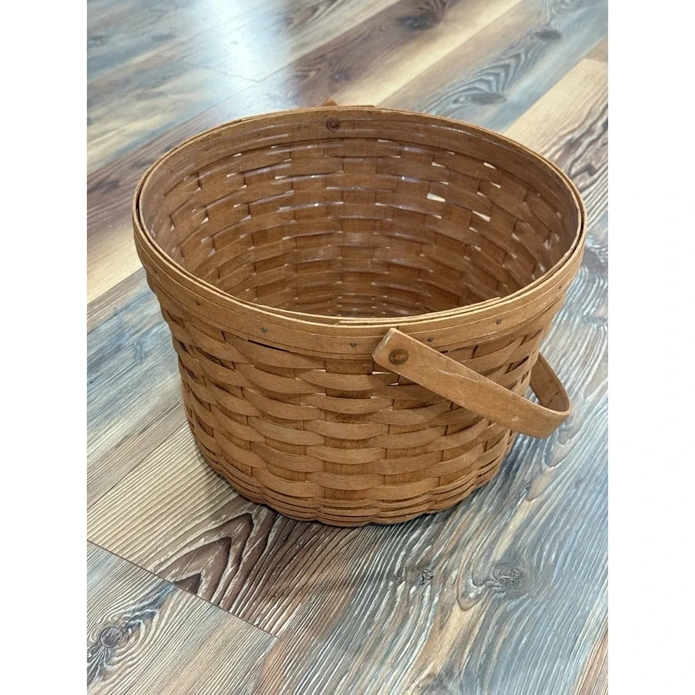 1989 Longaberger Basket with Handle &Protector  8 3/4 Tall 13 1/2 Wide